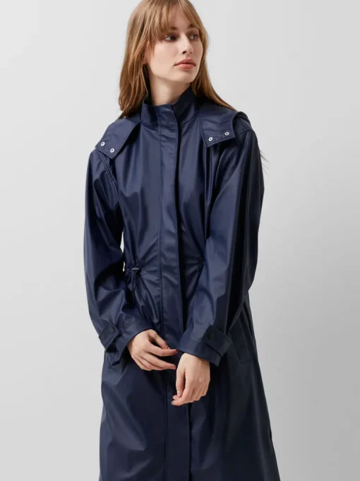 Akiro Raincoat